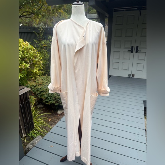 krizia Jackets & Blazers - Krizia Elegant Cream Long Duster Coat